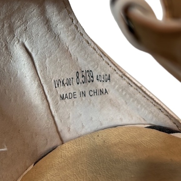 Chinese Laundry Polka Dot Dress Sandal,White/Black Size 8.5 - Picture 8 of 9